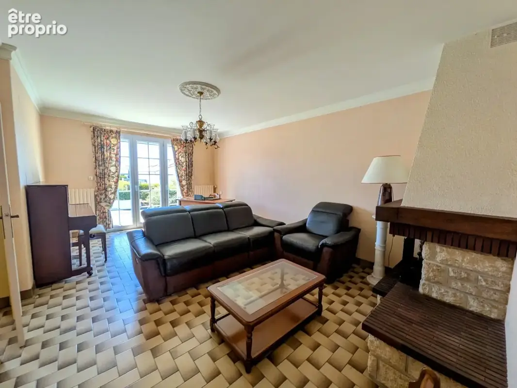 Maison à vendre 110m² saint pierre des echaubrognes (79) - photo 2