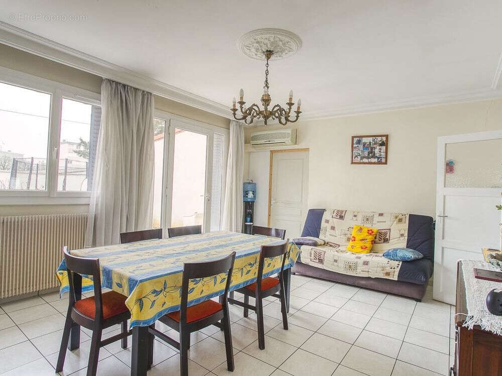 Maison à VENISSIEUX