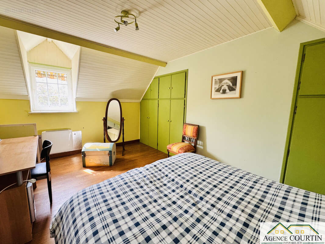 Maison à SAINT-AMBREUIL