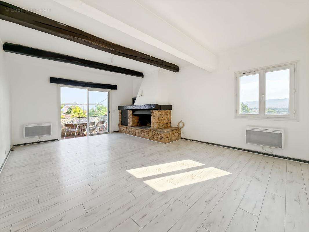 Maison à FREJUS
