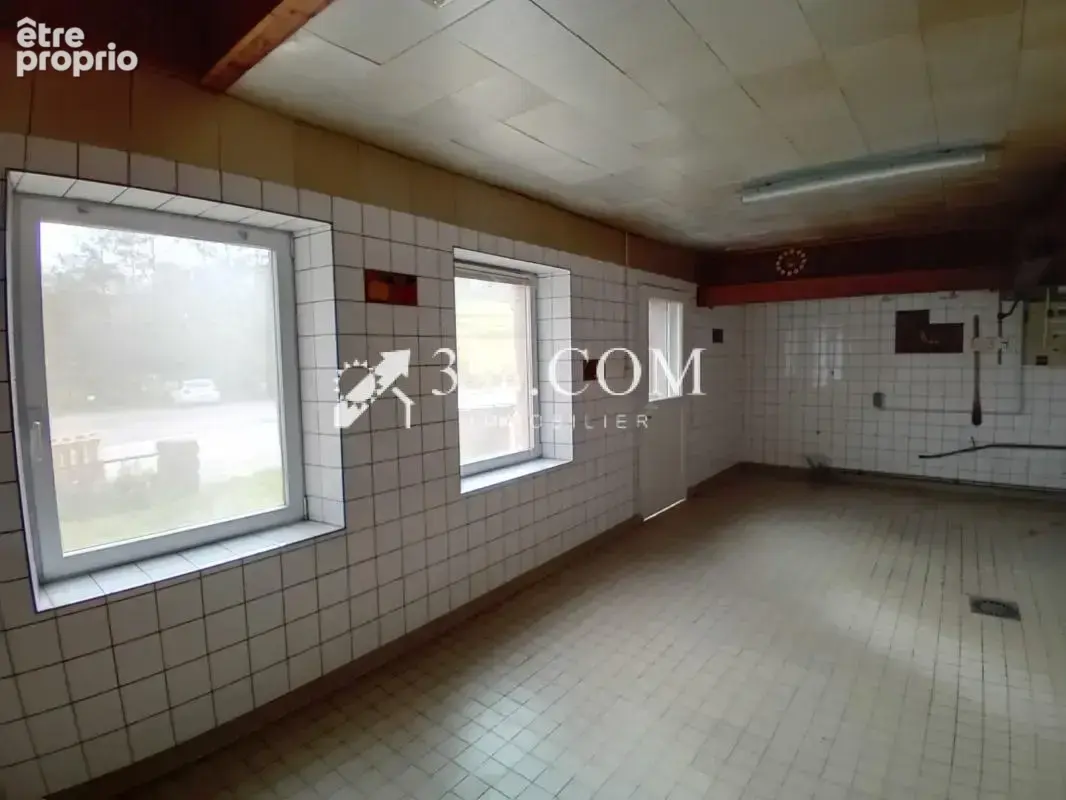 Immeuble professionnel avec appartement de fonction - photo 16