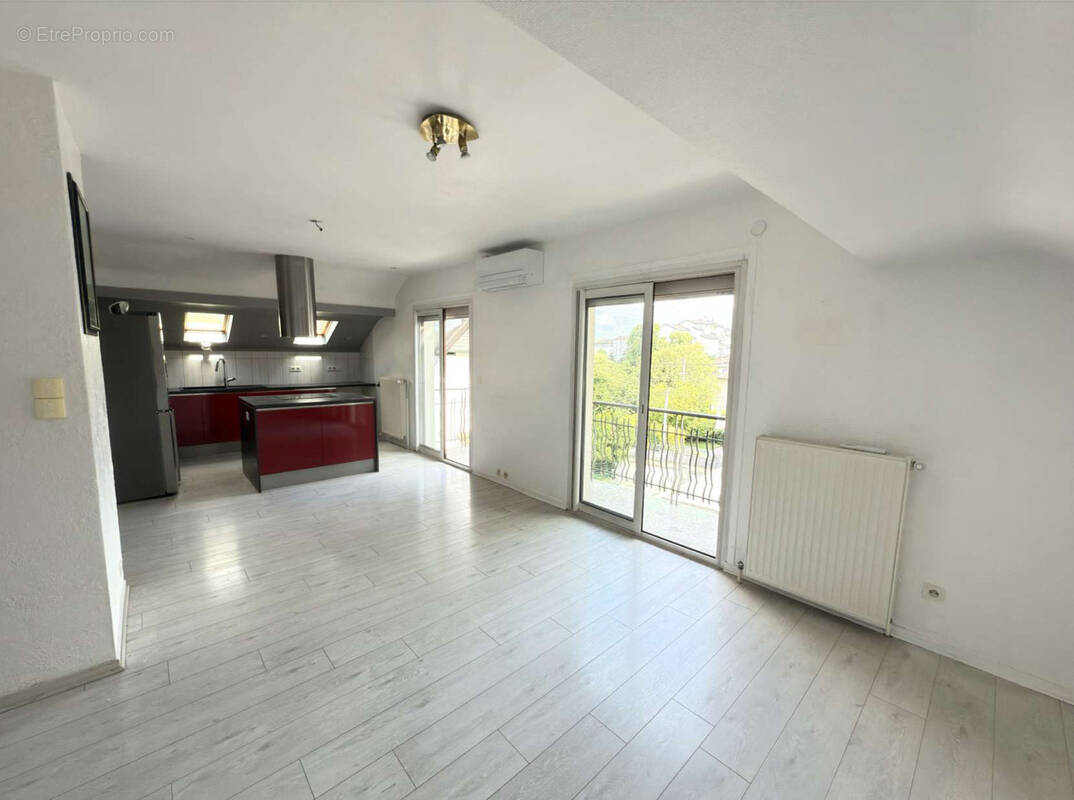 Appartement à MEYTHET