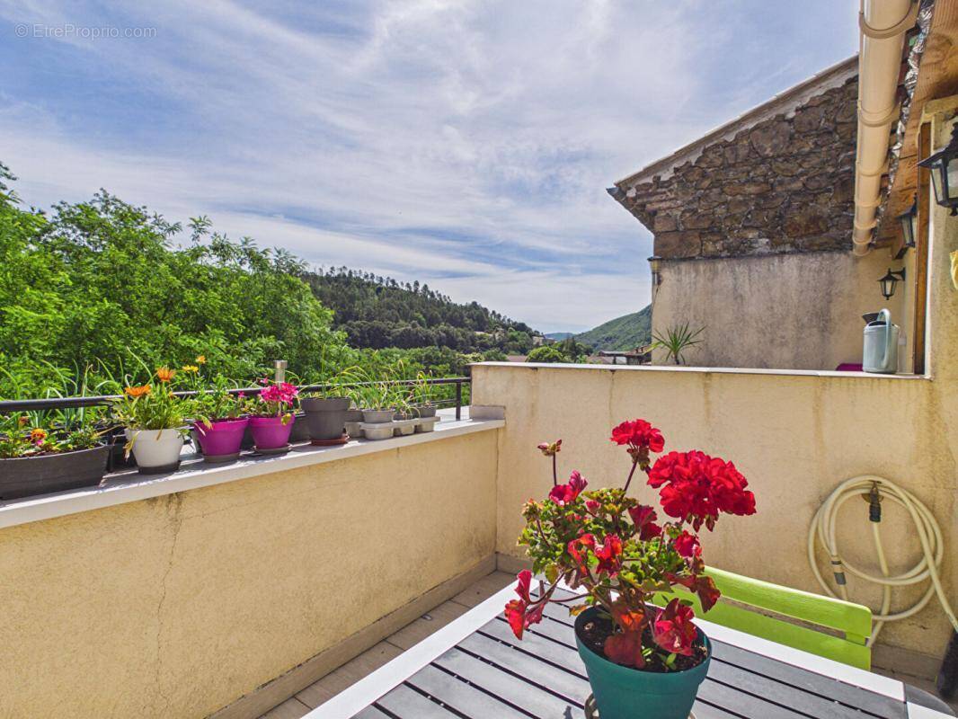 Appartement à BESSEGES