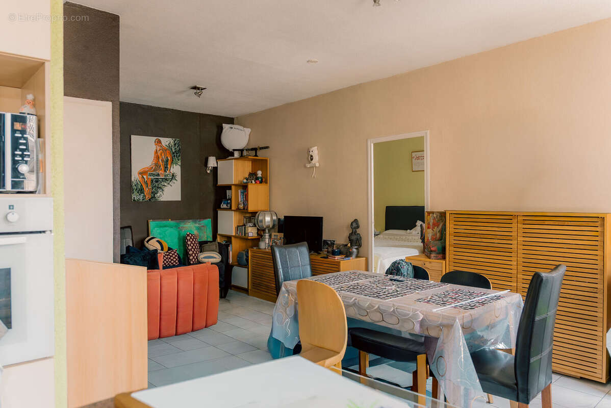 Photo 3 - Appartement à MARSEILLE-7E