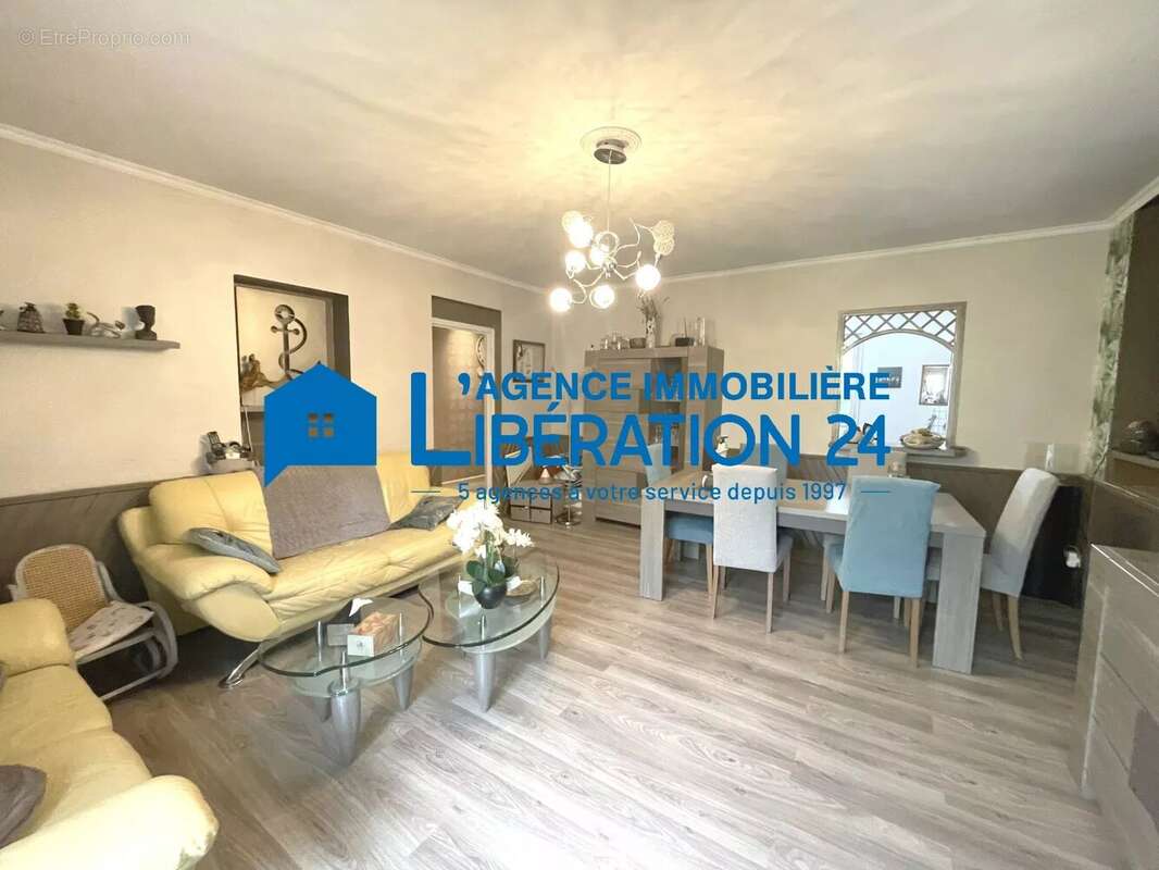 Maison à FRAISSES