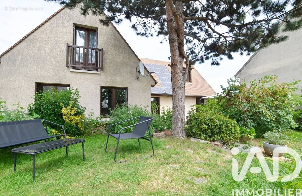 Photo 1 - Maison à LE PLESSIS-BOUCHARD