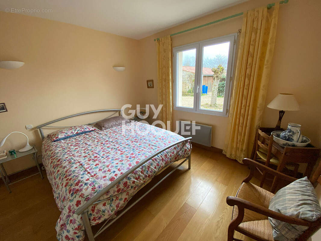 Maison à FONTENAY-LE-COMTE