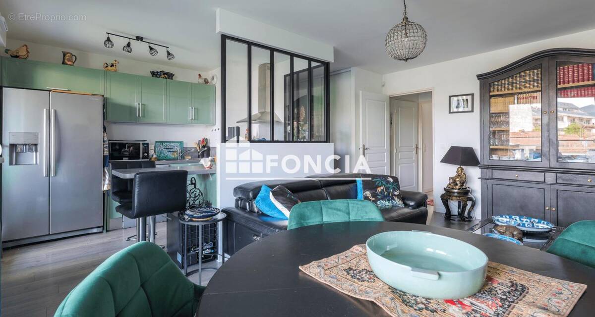 Appartement à LE PERREUX-SUR-MARNE