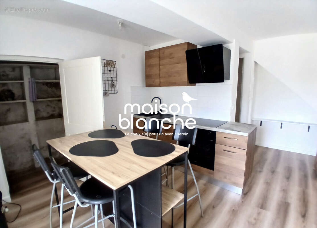 Maison à AZAY-SUR-THOUET