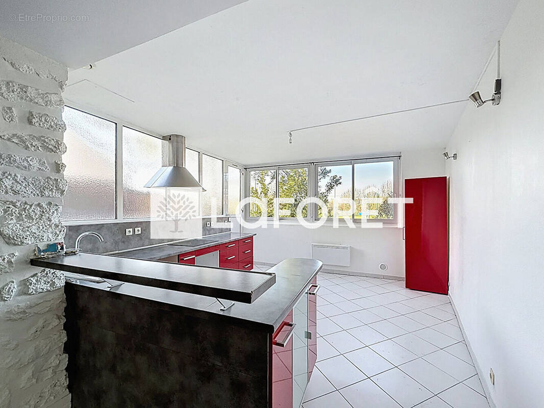 Appartement à MOISSY-CRAMAYEL