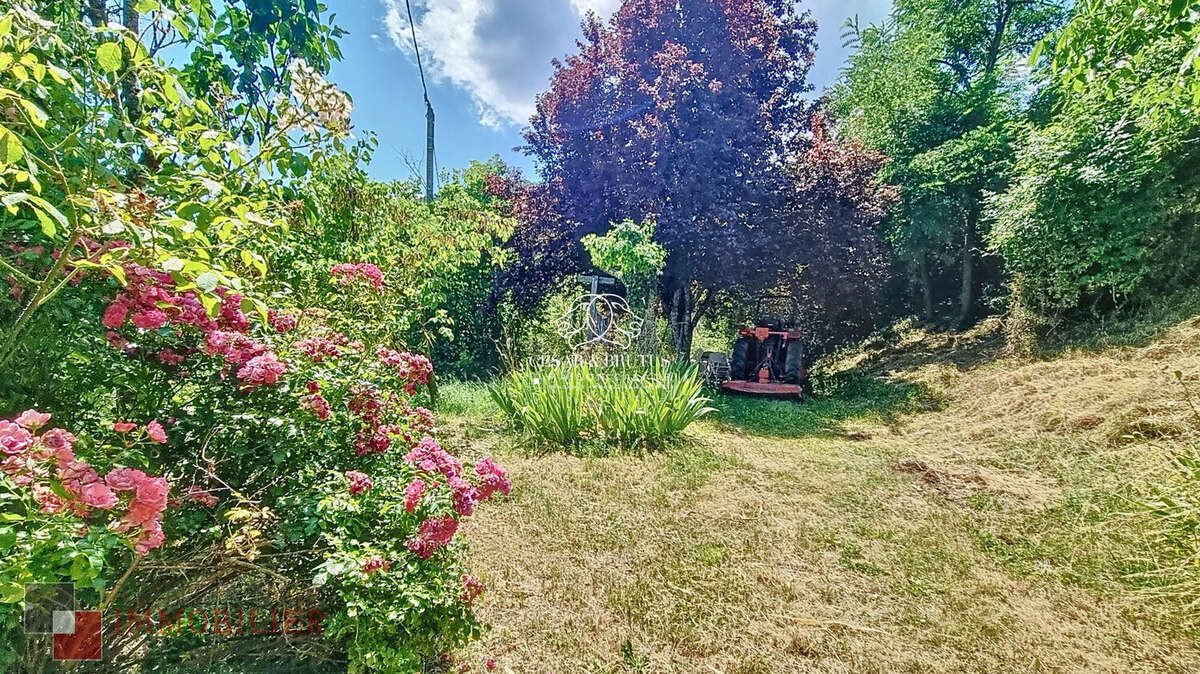 Maison 17 pièces 528 m² à vendre à Vaux-En-Beaujolais (69460) - photo 8