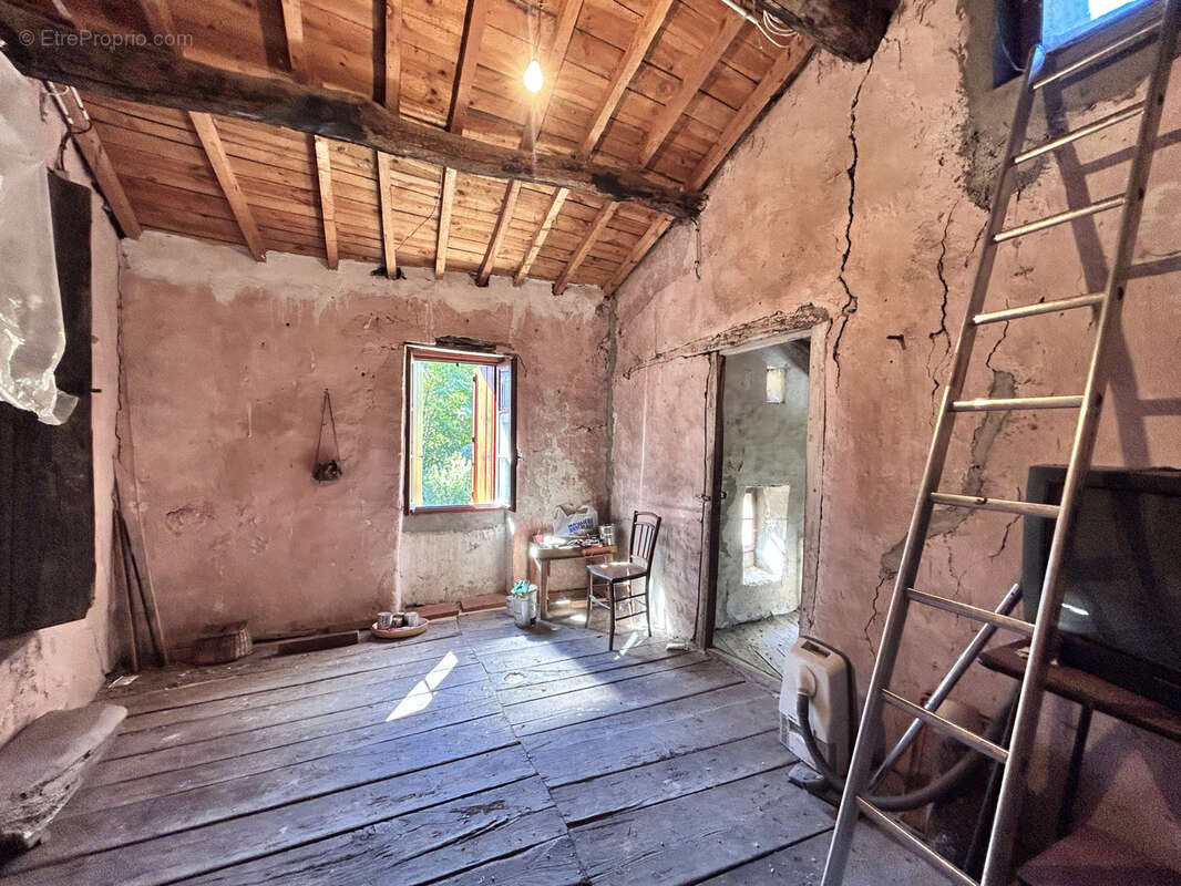 En Cévennes, Maison de village, avec terrasse et cour intérieure - photo 11