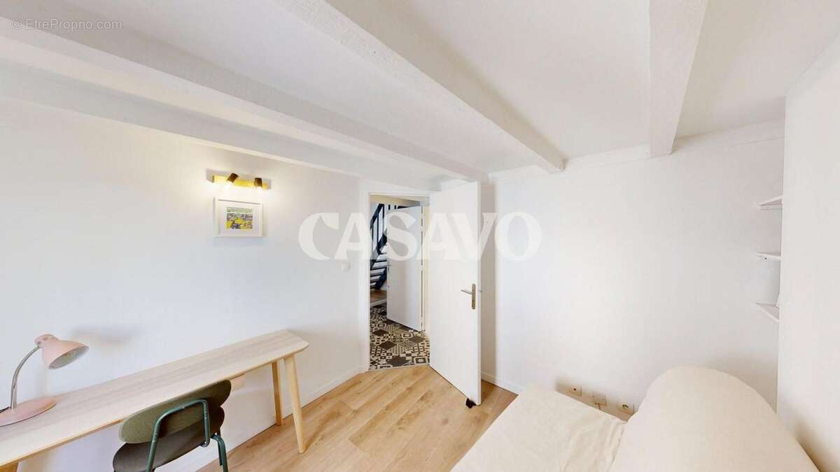 Appartement à MARSEILLE-1E