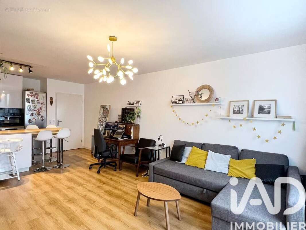 Photo 2 - Appartement à BUSSY-SAINT-GEORGES