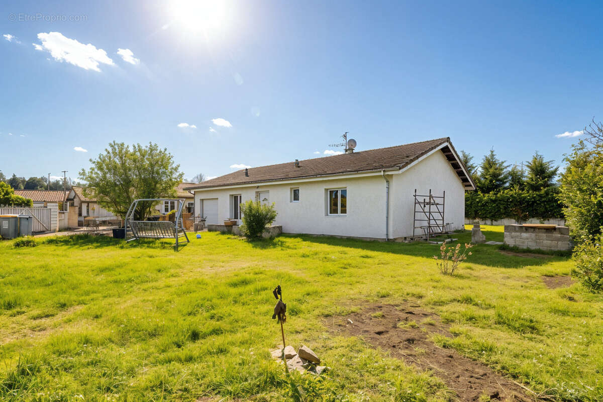 Maison à CHARVIEU-CHAVAGNEUX