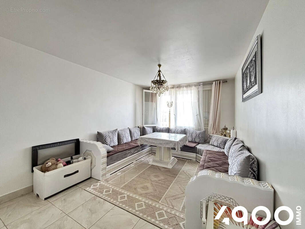 Appartement à RIS-ORANGIS