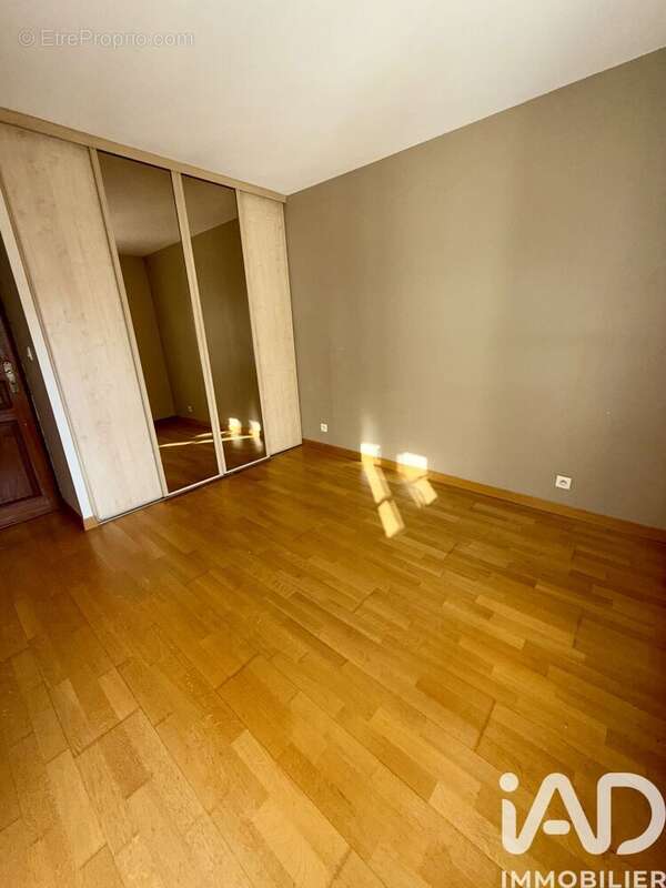Photo 8 - Appartement à CERGY