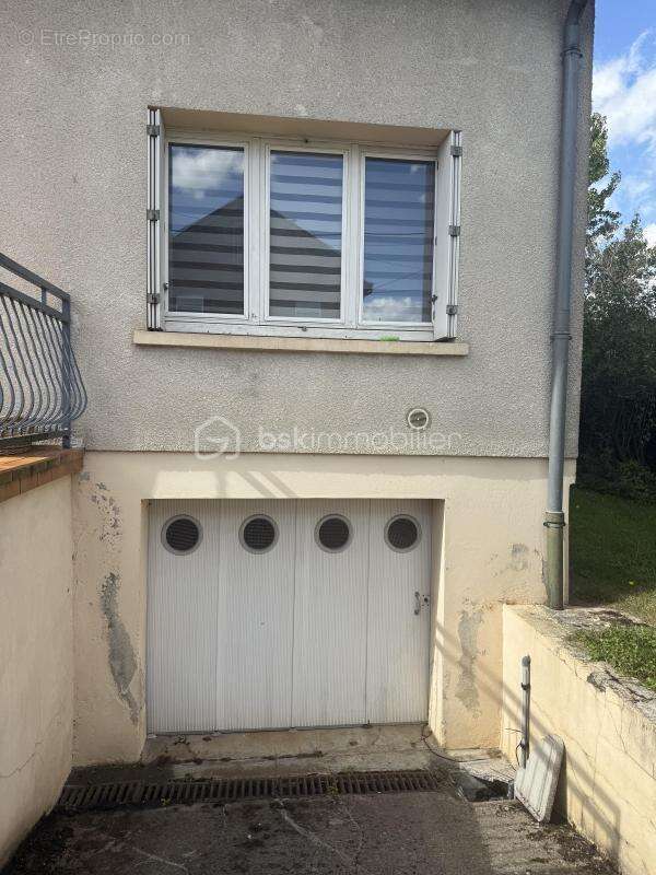 Maison à VIVIER-AU-COURT