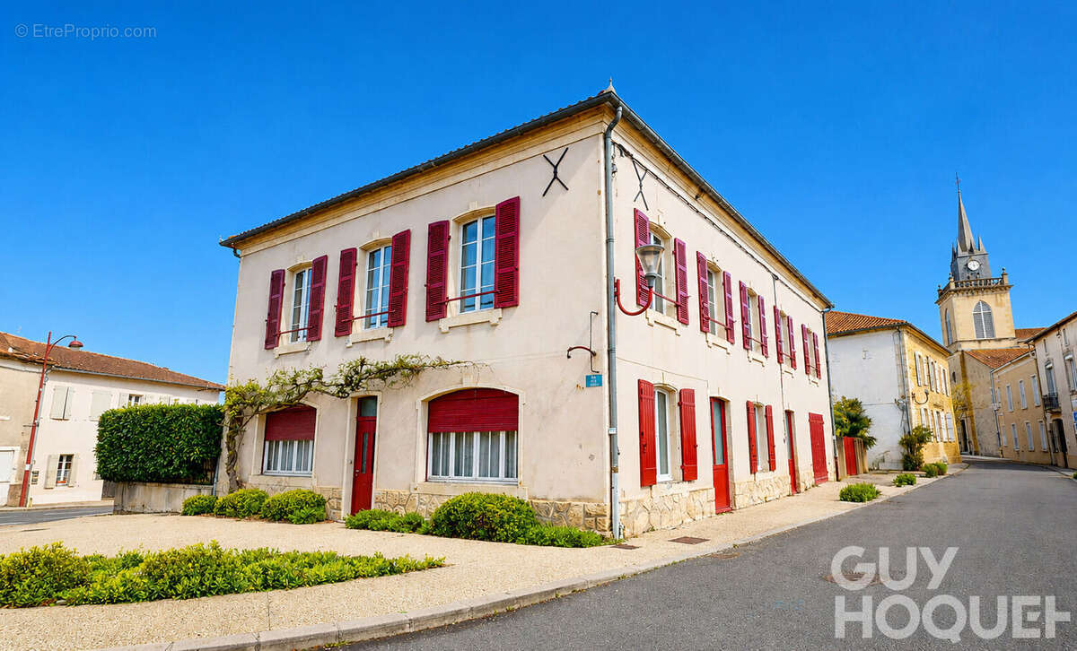 Maison à HAGETMAU