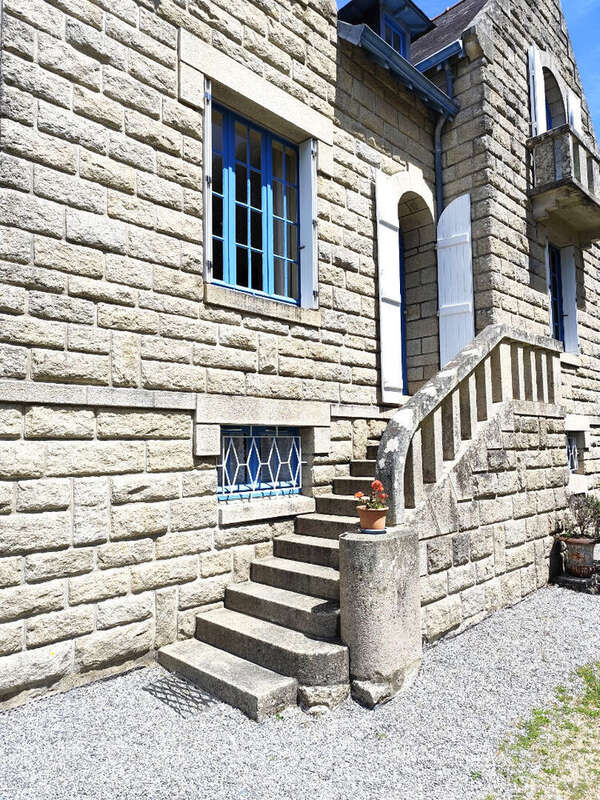 Maison à COMBRIT