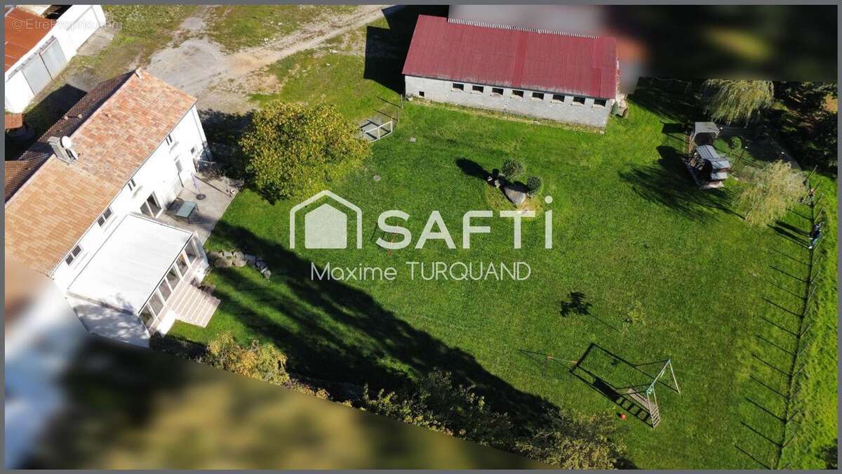 Photo 2 - Maison à SAINT-PIERRE-DU-CHEMIN