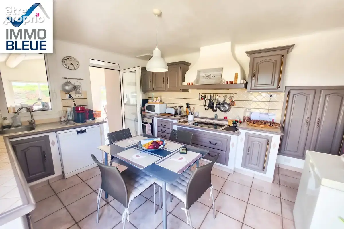 Maison 5 pièces 153 m² à vendre à Martigues (13500) - photo 8