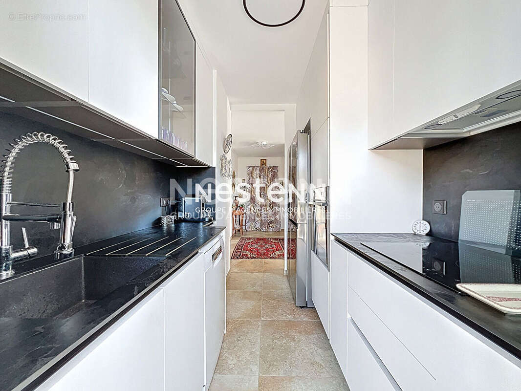 Appartement à VALLAURIS