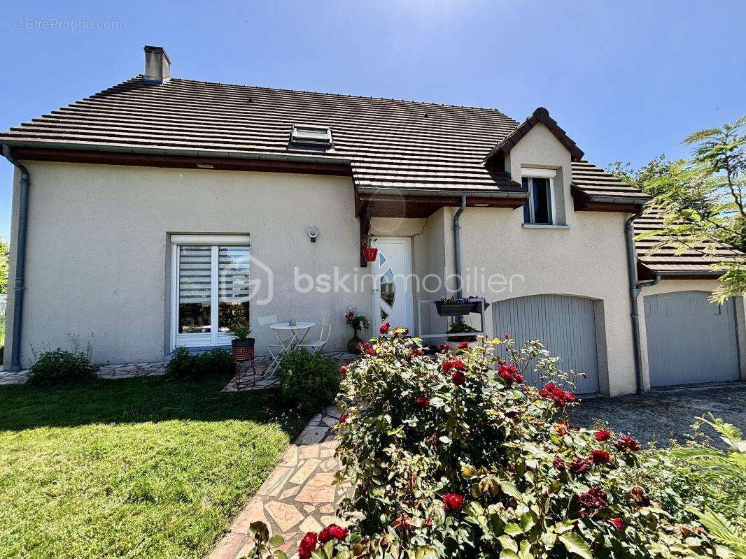 Maison à BALLAN-MIRE