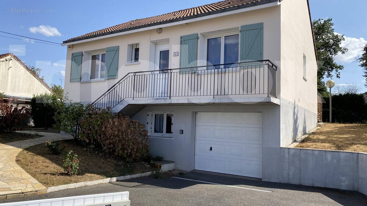 drain-consorts-proux_00007 - Maison à DRAIN