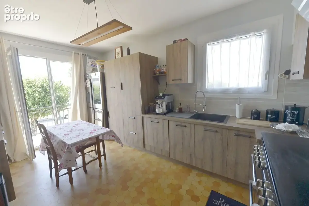 Maison 168 m² à Saint-Georges-De-Didonne  - photo 5