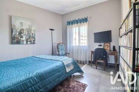 Maison 168 m² à Beaucaire  - photo 8