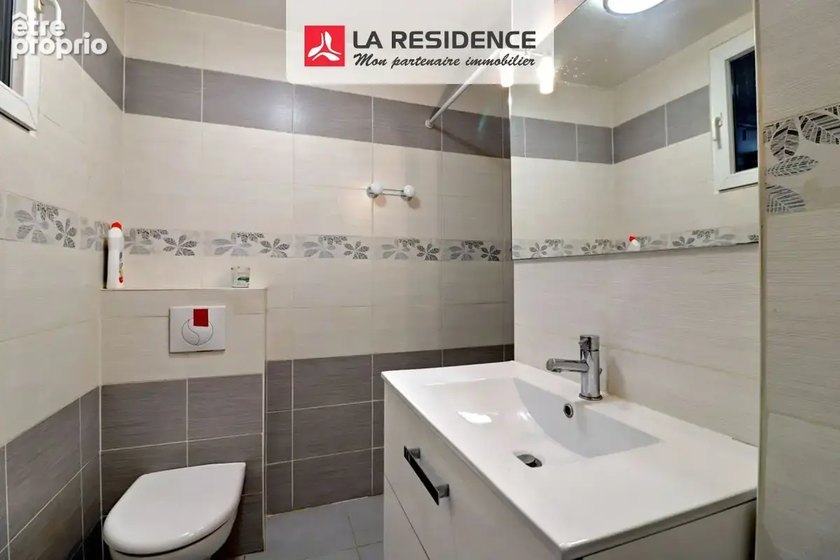 Maison 9 pièces 245 m² à vendre à Maule (78580) - photo 8