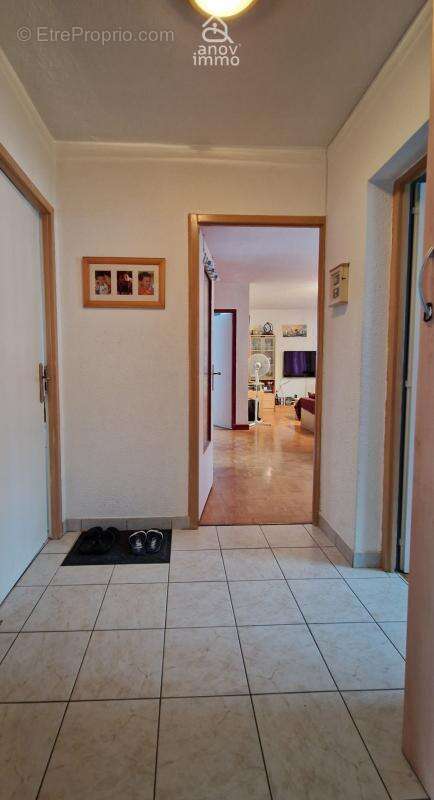 Appartement à FONTAINE