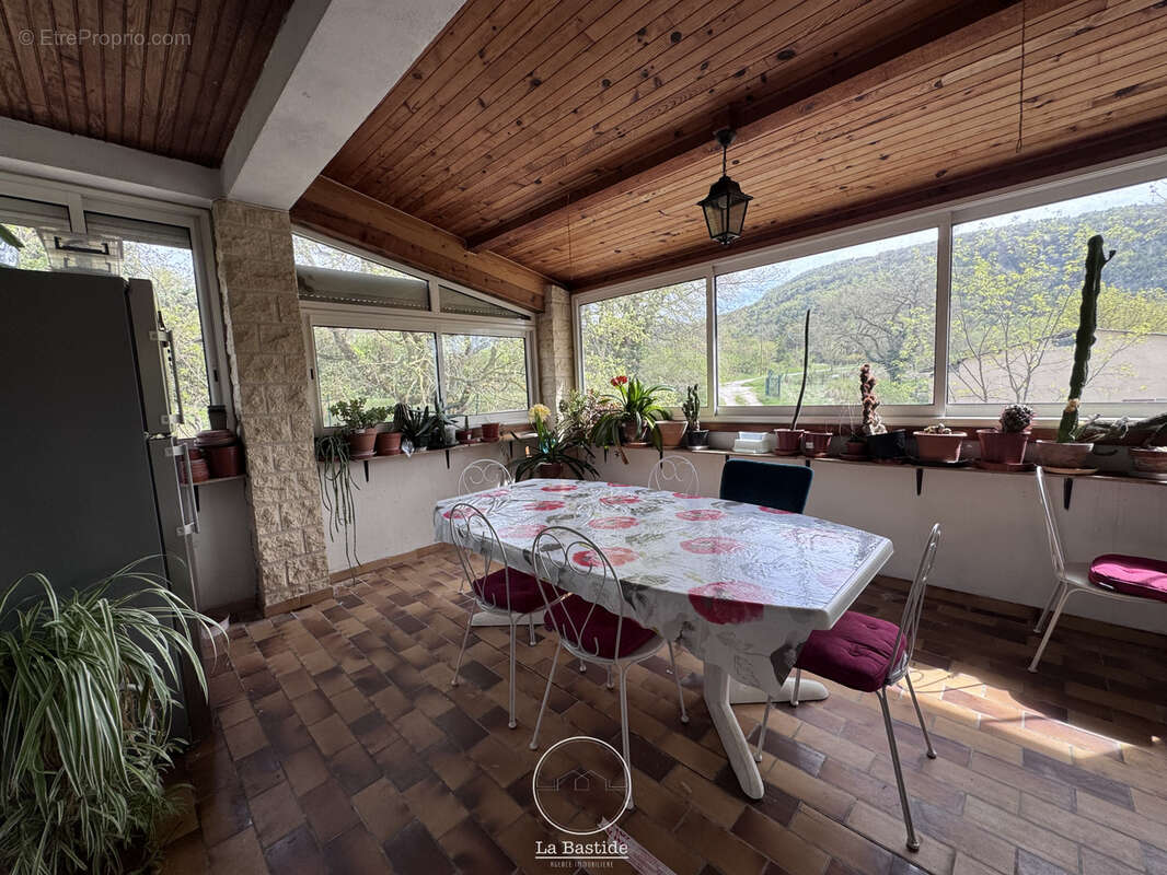 Maison 5 pièces d'environ 137 m2 avec dépendances à Francillon-sur-Roubion - photo 10