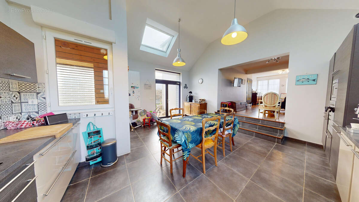 Maison à PLOUNEVEZ-LOCHRIST