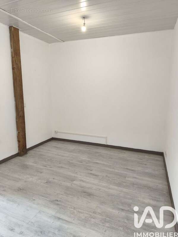 Maison 125 m² à Montmorillon  - photo 7