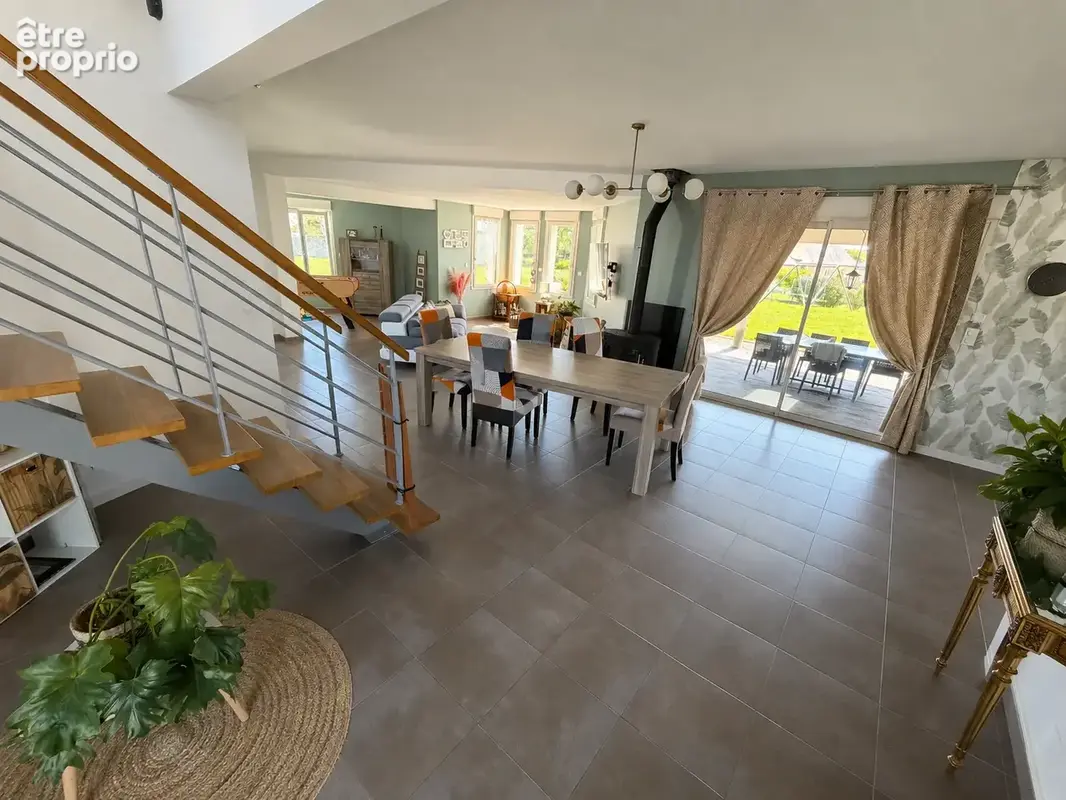 Lot de deux maisons sur Auvers le Hamon de 260m2 - photo 5