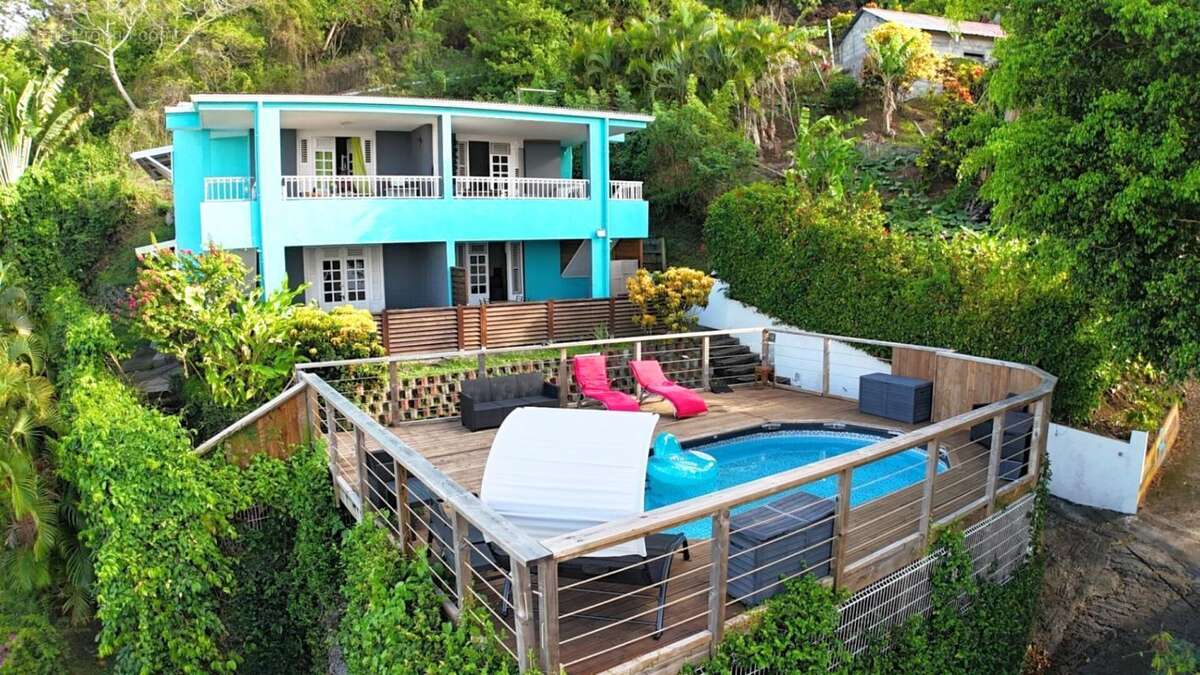 Appartement à LES TROIS-ILETS