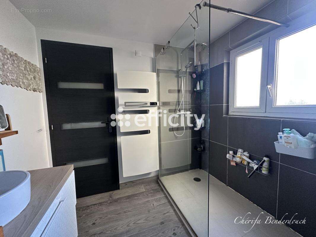 Appartement à TRESSES