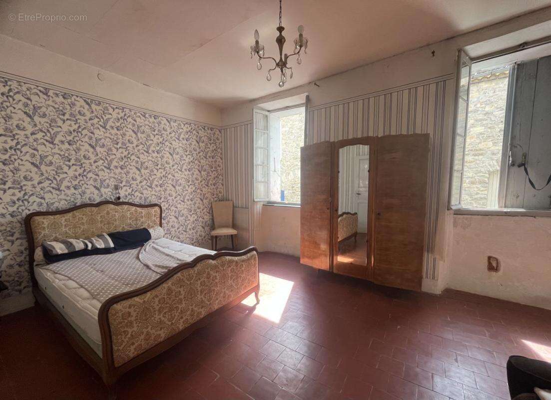 Maison à CASCASTEL-DES-CORBIERES