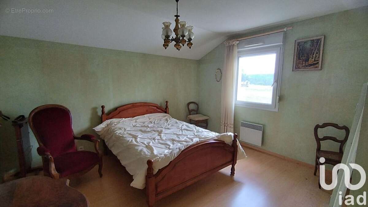 Maison 146 m² à Viry  - photo 6