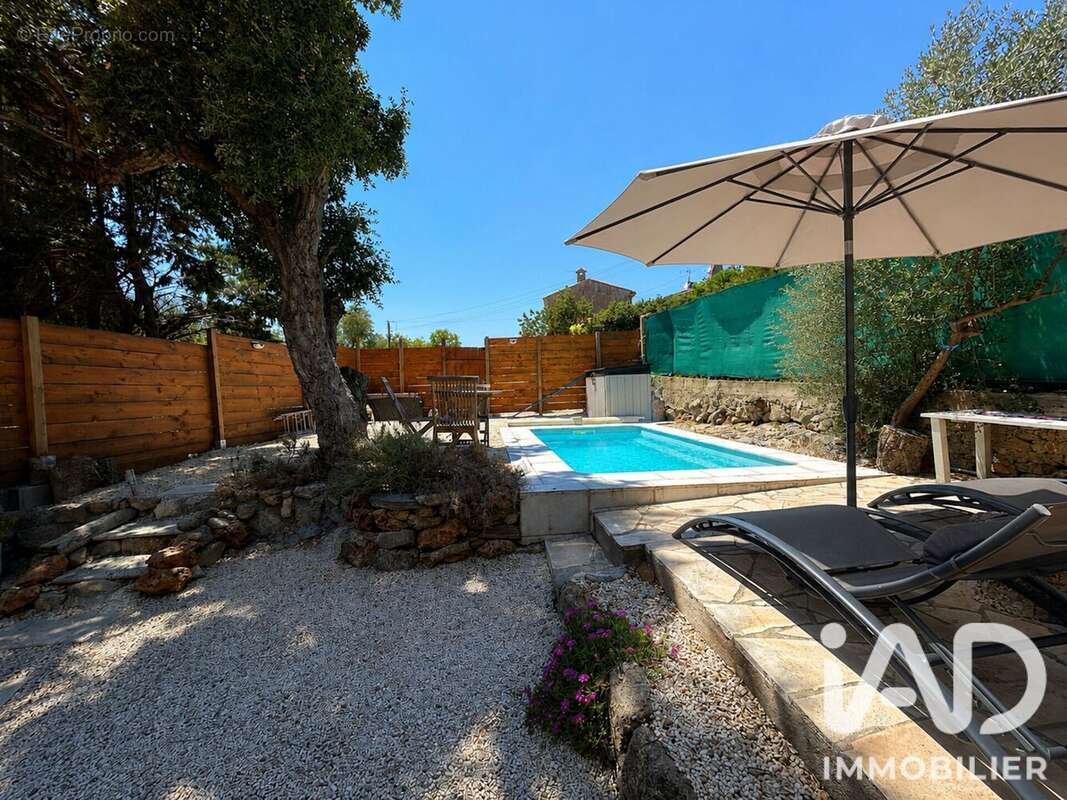 Photo 2 - Maison à PLAN-DE-LA-TOUR