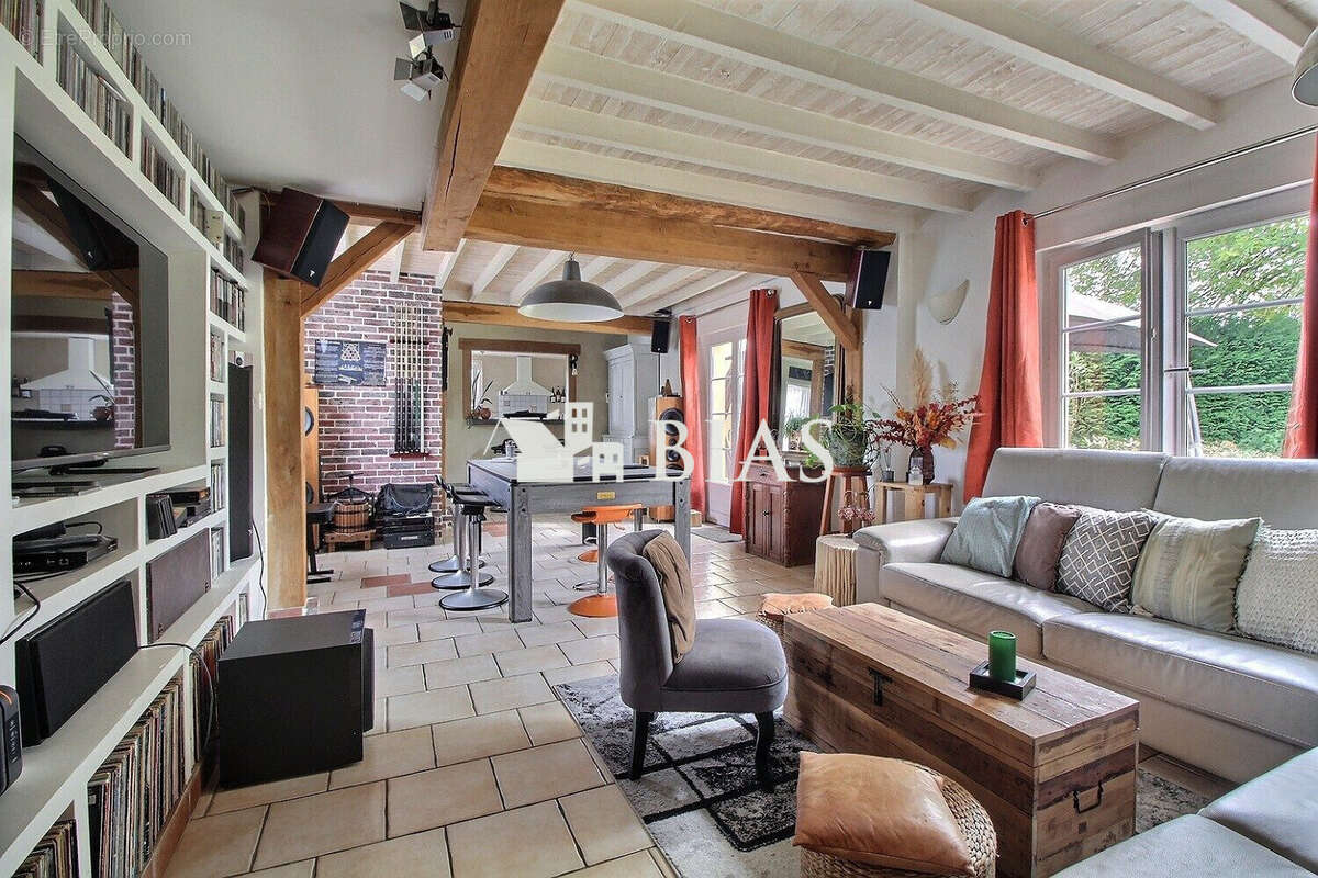 Maison à HOUPPEVILLE