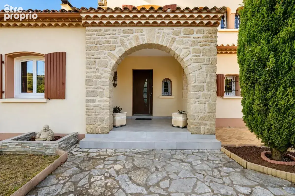 Maison de 6 pièces de 179 m² à Gabian - photo 20