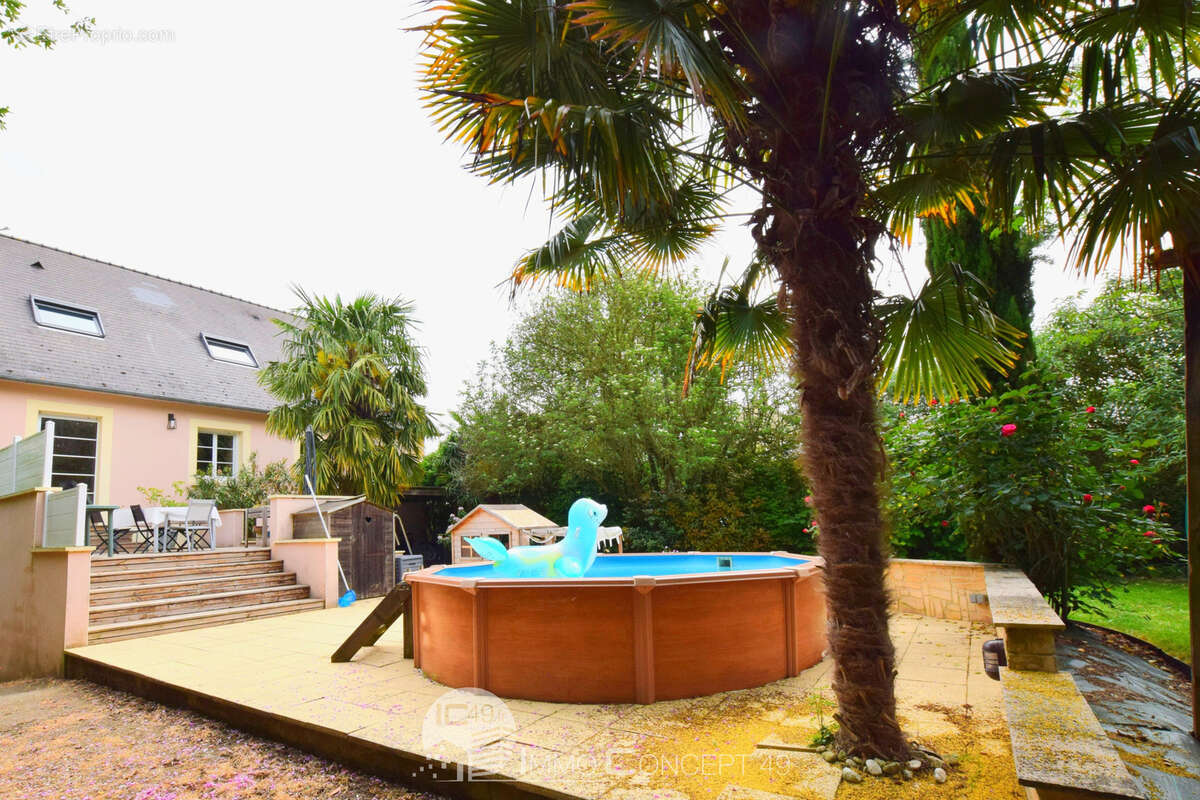Maison à BRISSAC-QUINCE
