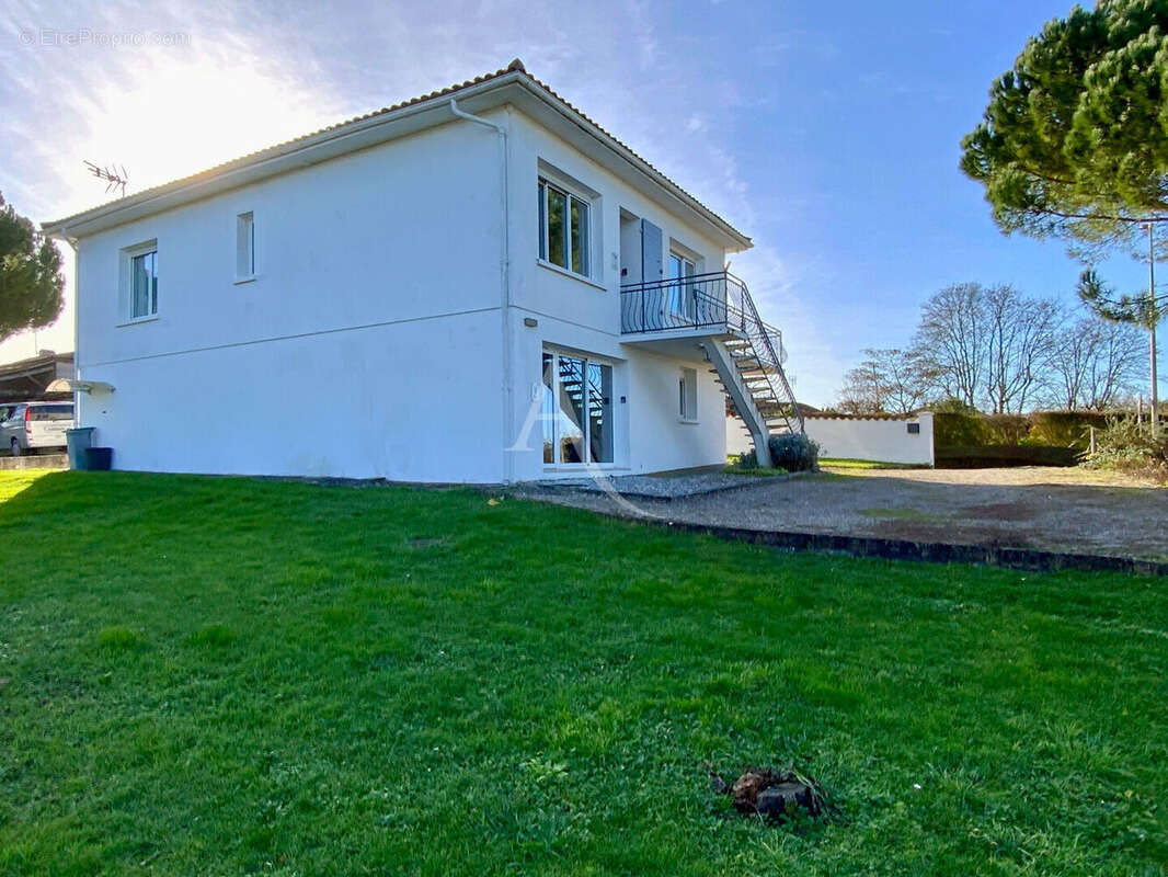 Appartement à JONZAC