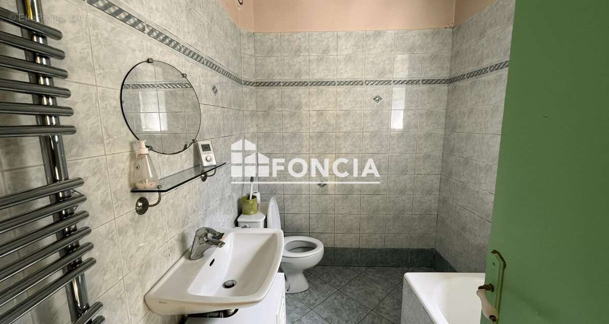 Maison à FRESNAY-SUR-SARTHE