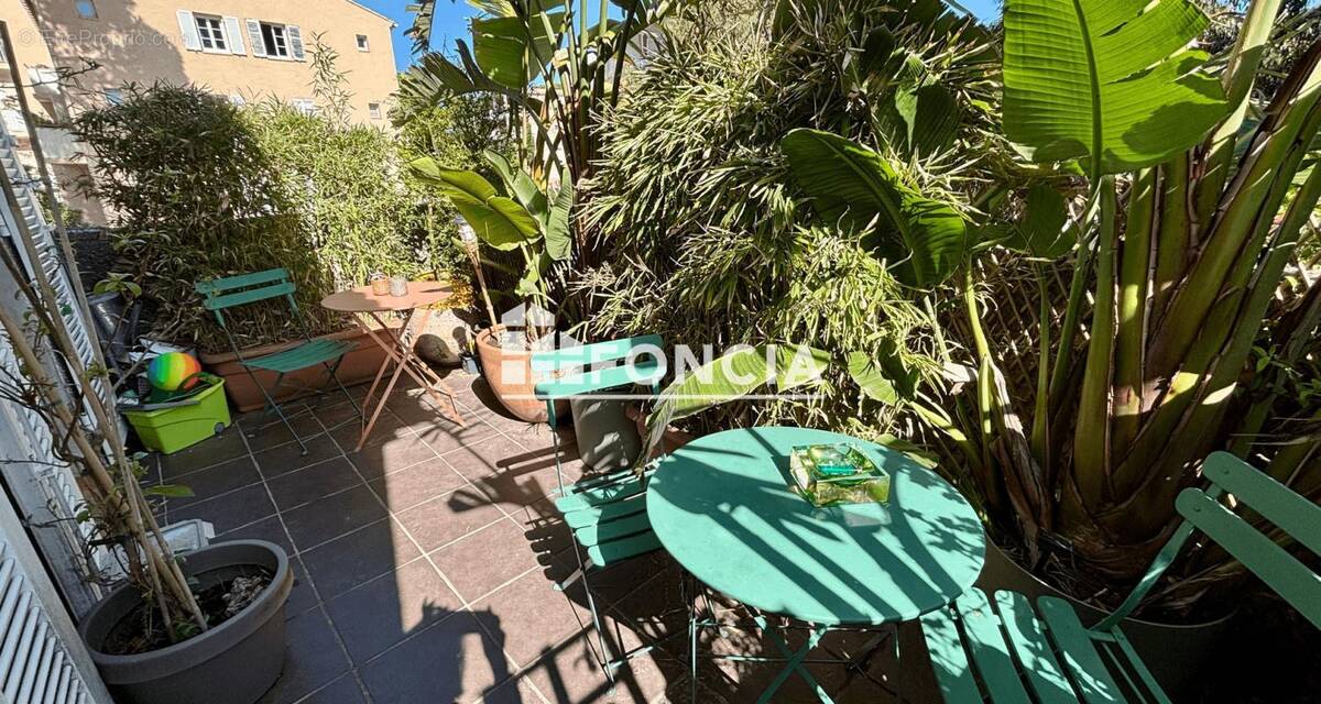 Appartement à HYERES