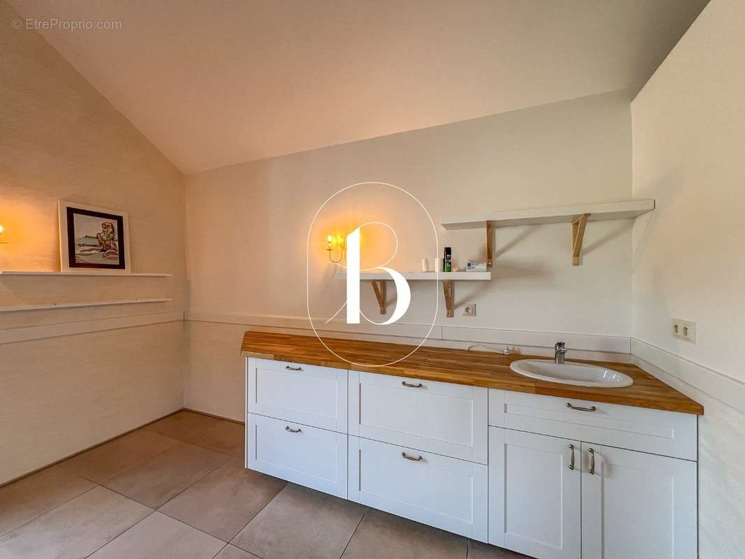 Maison à VALLON-PONT-D'ARC