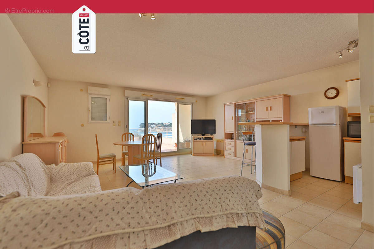 Appartement à CARRY-LE-ROUET